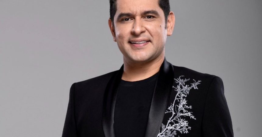 foto-leo-magalhaes-comemora-20-anos-de-carreira-com-mega-dvd-e-participacoes-especiais